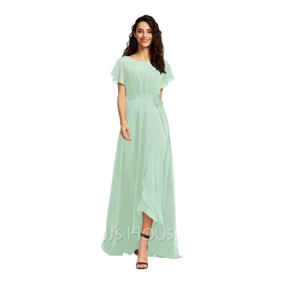 JJs House Dresses & Skirts - NWT JJ's House Asymmetrical Chiffon Bridesmaid's Dress Sz 10